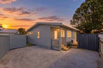 16C Glamis Avenue, Strathmore Park