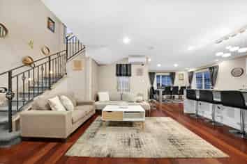 6 Dione Place, Flat Bush