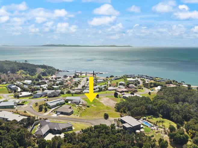 38 Dudley Crescent, Cable Bay