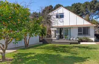 209 Queenspark Drive, Parklands