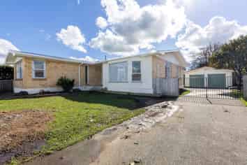 119 Slacks Road, Awapuni