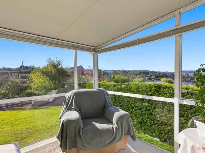 10 Columba Avenue, Calton Hill
