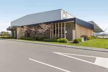 Premium Warehouse with Significant Incentives