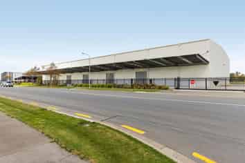 Premium Warehouse with Significant Incentives