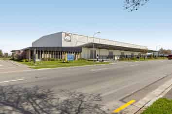 Premium Warehouse with Significant Incentives