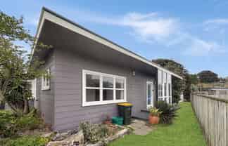28 Nelson Street, Foxton Beach