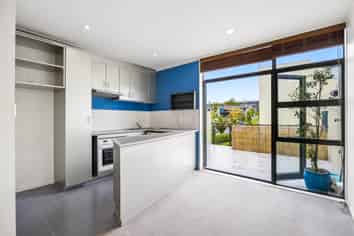 16B Huron Street, Takapuna