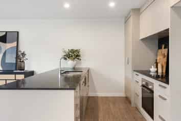 8/18 Mahoe Street, Melville