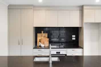 8/18 Mahoe Street, Melville
