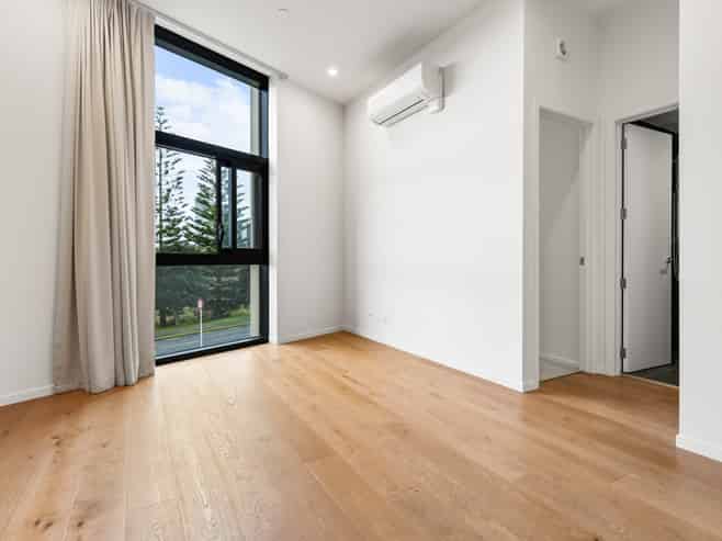 208/48 Esmonde Road, Takapuna
