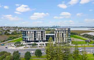 208/48 Esmonde Road, Takapuna