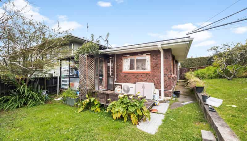 1/16 Lloyd Avenue, Mount Albert