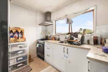1/16 Lloyd Avenue, Mount Albert