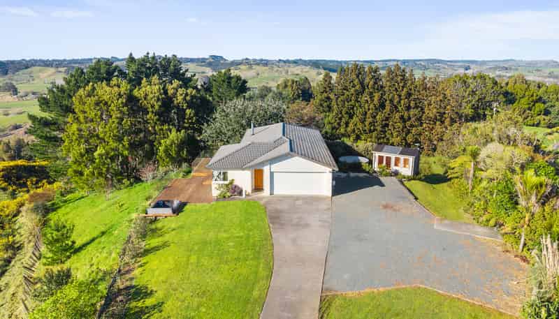 233 Whitehills Road, Wainui
