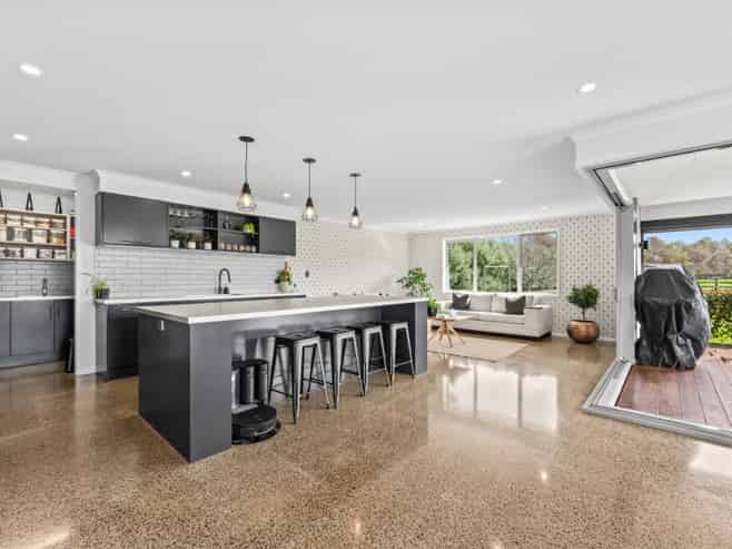 218 Pyle Road East, Ruakaka