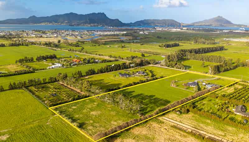 218 Pyle Road East, Ruakaka