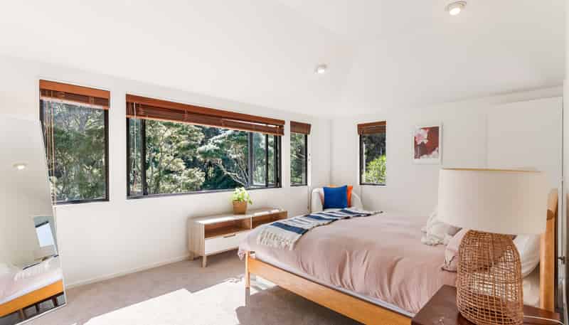 1/12 Herons Way, Northcote