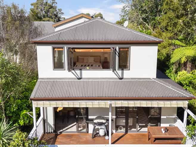 1/12 Herons Way, Northcote