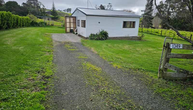 1349 State Highway, Waimauku
