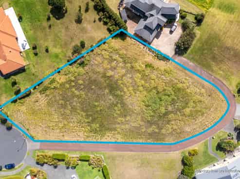 68 Balboa Drive, Matakatia