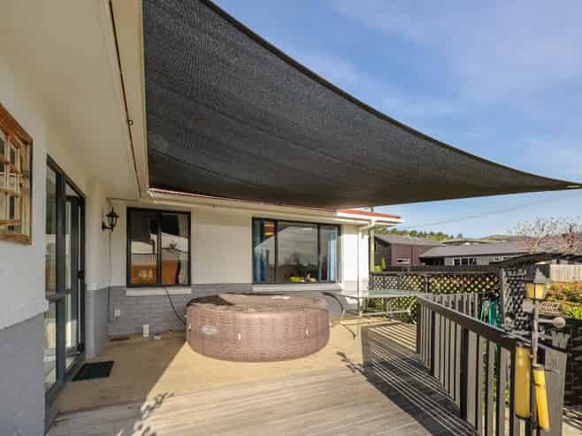 14 Elizabeth Avenue, East Taieri