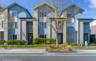 120 Squadron Drive, Hobsonville