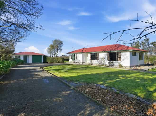 102 Lewis Road, View Hill