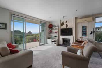 5 Little Compton Mews, Snells Beach