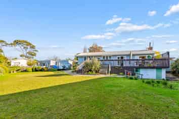 84 Cobham Crescent, Kelston