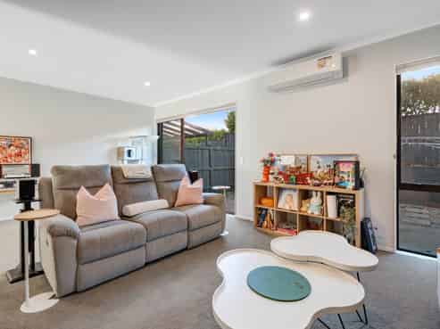 35 Koura Drive, Red Beach
