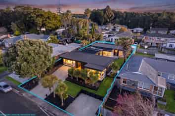 21 Lawrence Crescent, Hill Park