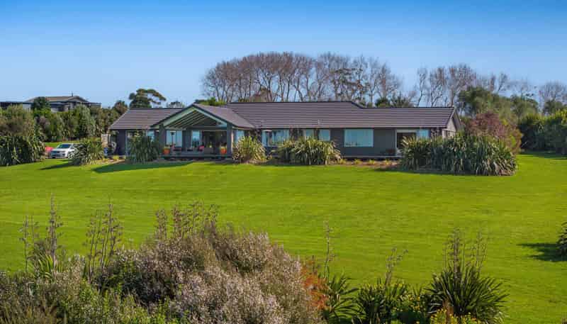 18 Kaipara Lake Road, South Head