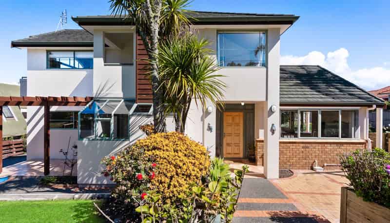492 Beach Road, Murrays Bay