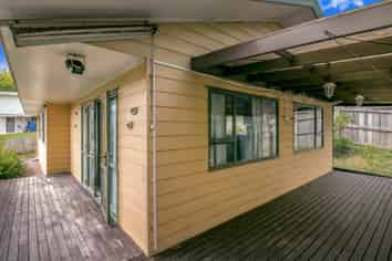 20A Pine Street, New Lynn