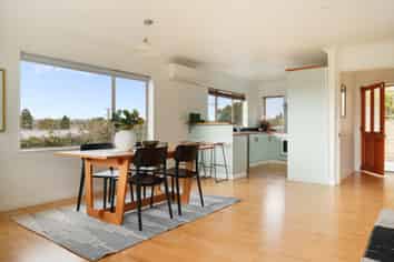 27B Princess Road, Bellevue