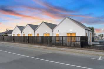 4/31 Vickerys Road, Wigram