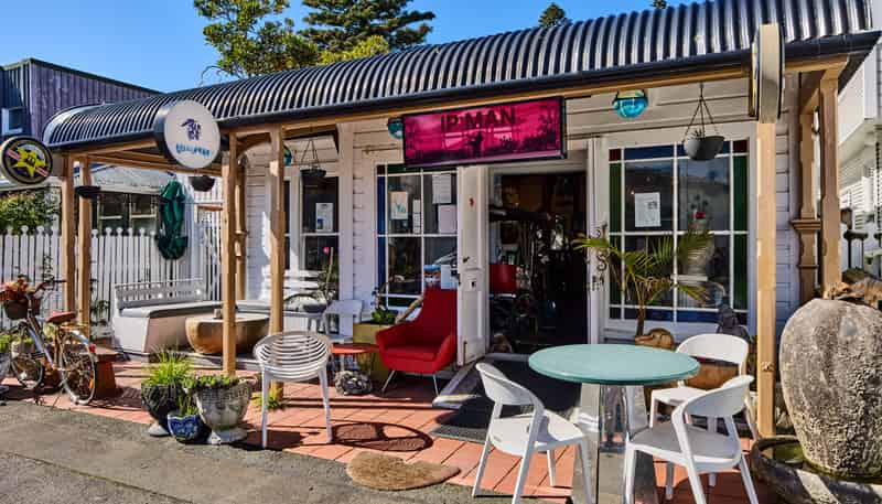 5 Oroua Street, Eastbourne