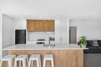 30 Tai Road, Wharewaka