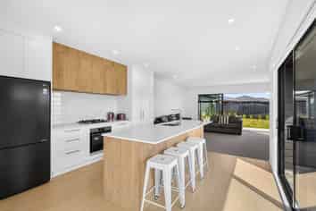 30 Tai Road, Wharewaka