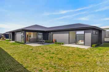 30 Tai Road, Wharewaka