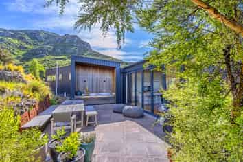 8 Endeavour Place, Lyttelton