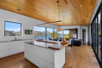 8 Endeavour Place, Lyttelton