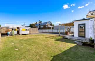 308b Ocean Road, Whangamata
