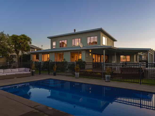 18 Clifton Road, Haumoana