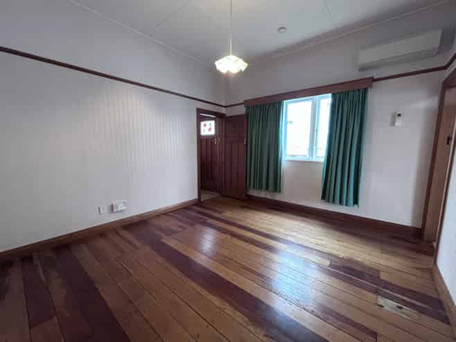 21 Milton Street, Berhampore
