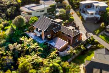 6 Avonlea Grove, Belmont