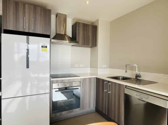 503/5 Rose Garden Lane, Albany