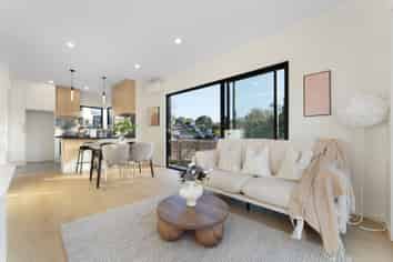 Lot 4/13 Emirau Place, Glenfield