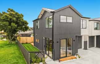 1/6 Allington Road, Massey
