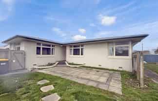 44 Bartholomew Road, Levin